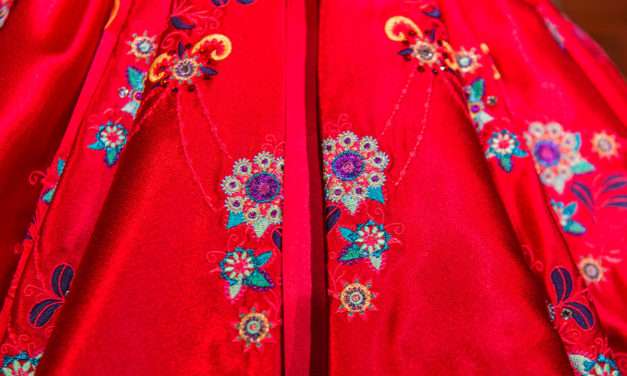 #DisneyFamilia: The Details of Princess Elena’s Ballgown