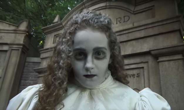 Haunted Mansion ‘Ghost Bride’ Makeup Tutorial for Girls