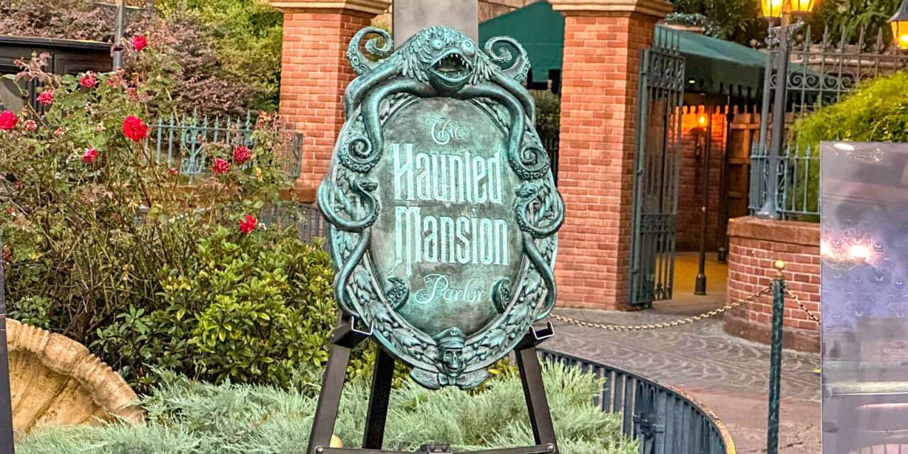 Unleash Your Inner Ghost in Disney Treasure’s Haunted Mansion Parlor!