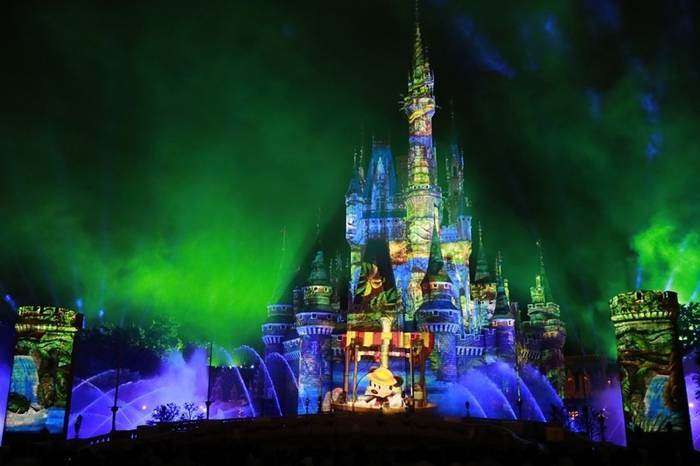 Dive into the Enchanting World of Celebrate! Tokyo Disneyland: A Nighttime Spectacular Tribute to Disney Magic