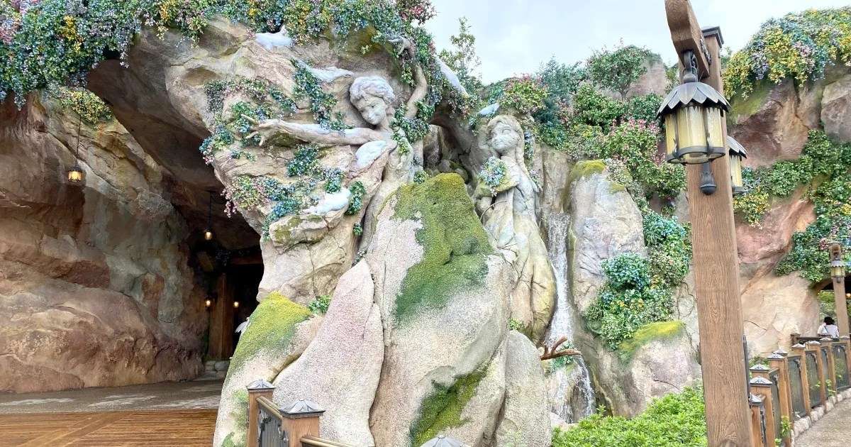 Chilling Splendor: Tokyo DisneySea’s Frozen Kingdom in Fantasy Springs Invites Guests to Experience the Magic