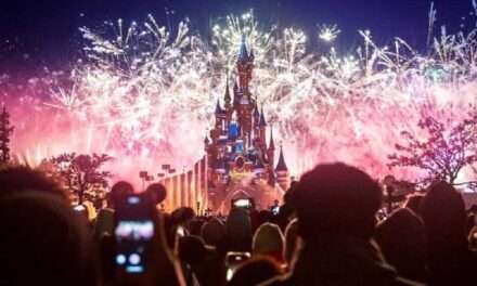 Disney Dreams! Lights Up the Night One Last Time at Disneyland Paris