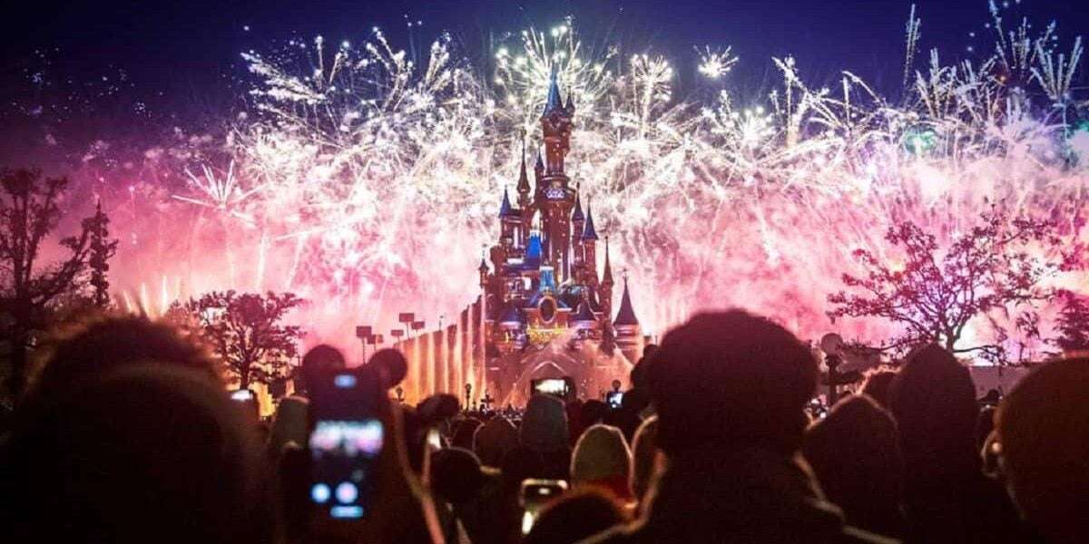 Disney Dreams! Lights Up the Night One Last Time at Disneyland Paris