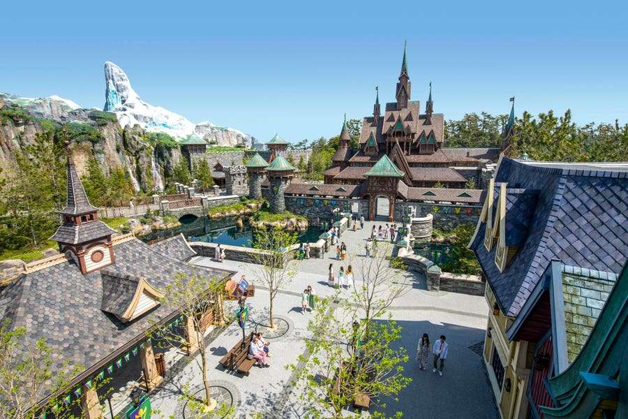 “Unveiling the Magic of Tokyo Disney Resort’s Fantasy Springs: A $2.1 Billion Expansion of Enchantment!”