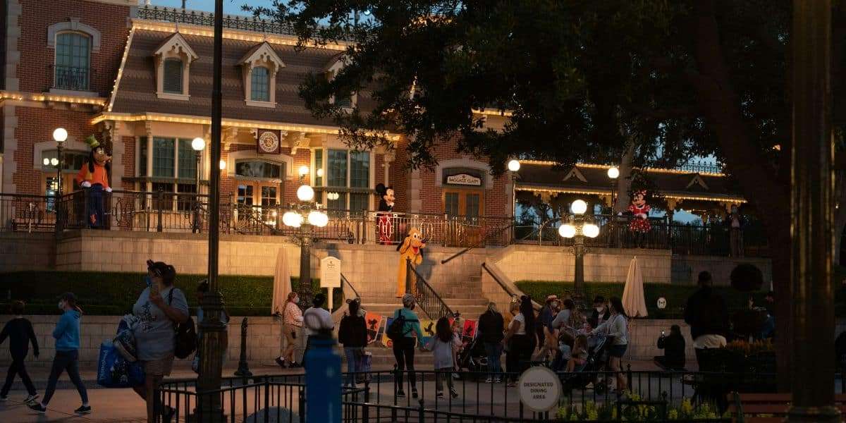 Disneyland’s Fantasmic! Update: Magic Revamped or Missed Opportunity?