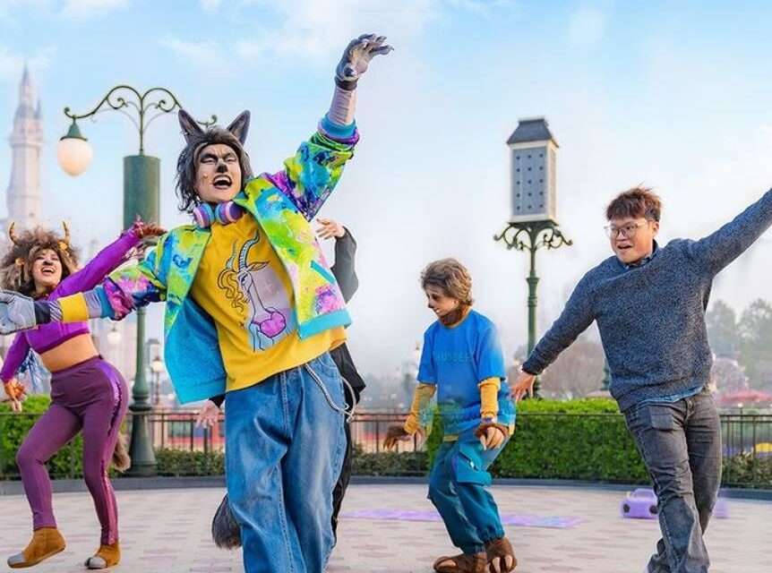 Unveiling the Magical “Try Everything: Disney Zootopia Yoga Show” at Shanghai Disneyland!