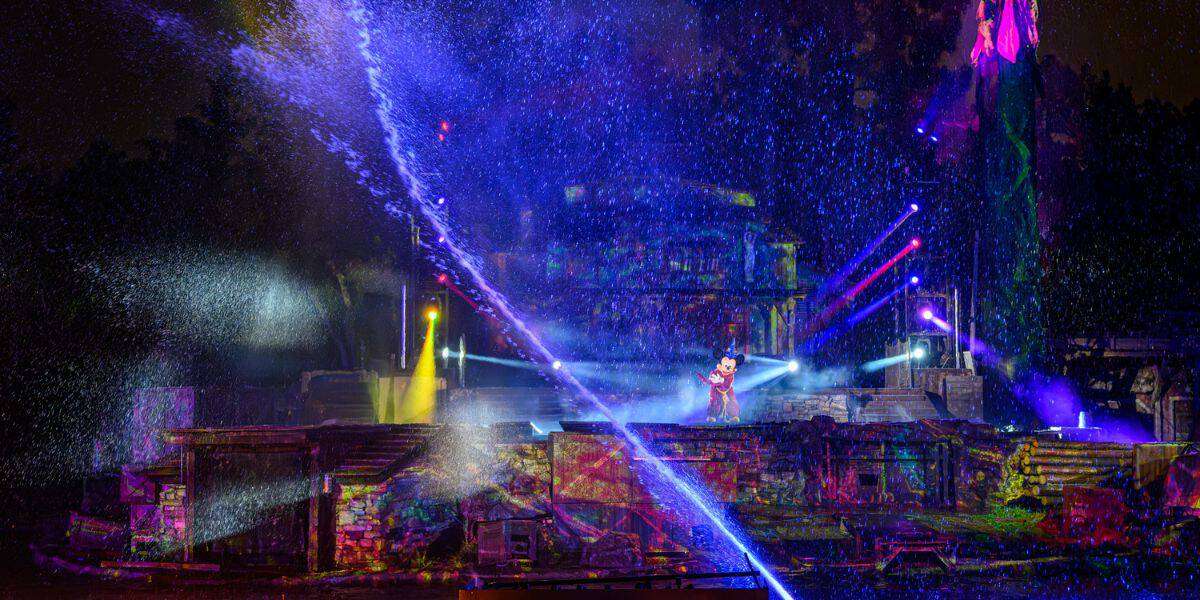 Disneyland’s Fantasmic! Nighttime Show: A New Era Begins