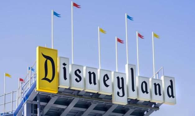 Heartbreak at Disneyland: Cast Member Tragically Passes Away in Backstage Accident