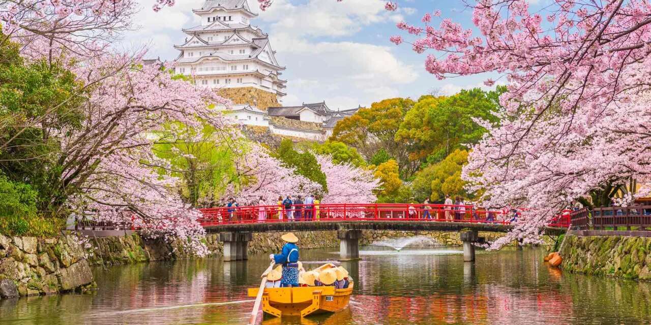 Unveiling the Magic of Japan: From Tokyo Disney Resort to Kyoto’s Timeless Traditions – A Journey Through Japan’s Enchanting Sights and Experiences