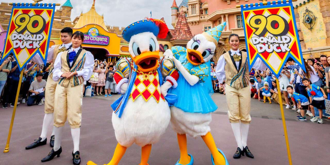 “Magical Moments: Nayanthara and Vignesh Shivan’s Enchanting Family Getaway at Hong Kong Disneyland”