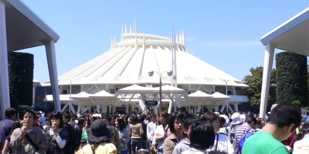 Saying Goodbye to an Icon: Tokyo Disneyland’s Space Mountain Ride Comes to an Epic Conclusion