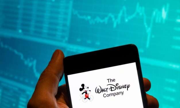 Disney’s Q3 Earnings Report: Streaming Success vs Legal Hurdles