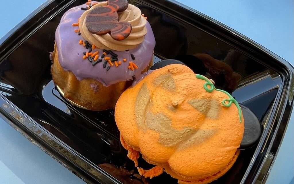 Indulging in Halloween Delights at Disneyland’s Jolly Holiday Bakery Café