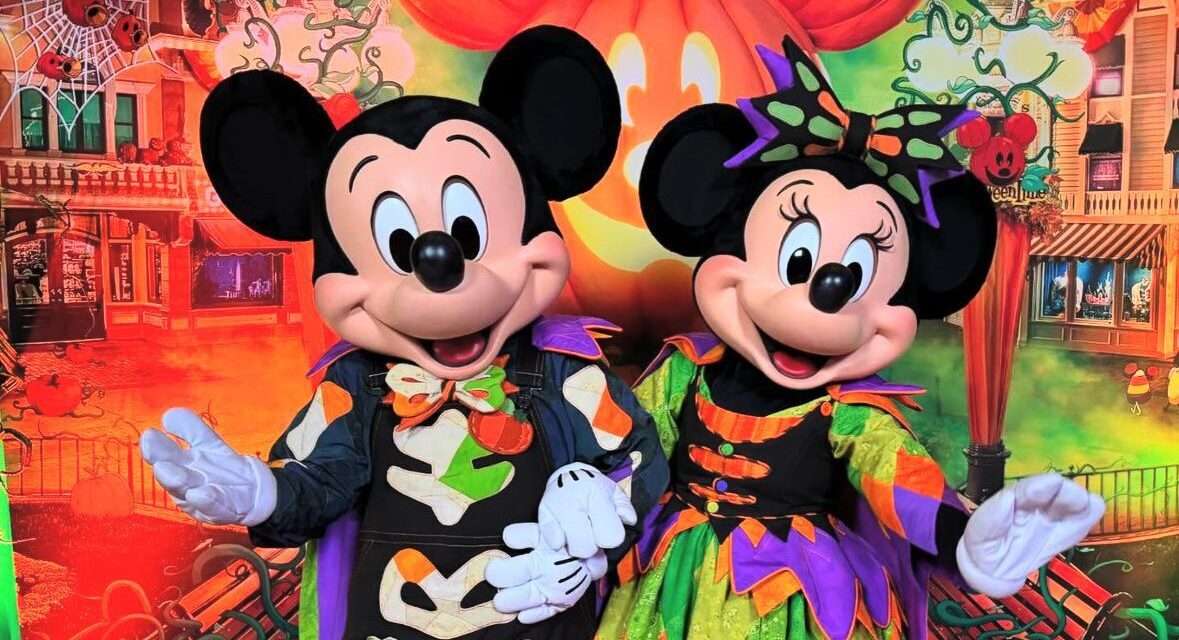 “Spooktacular Halloween Fun at Disneyland: New Entertainment, Tasty Treats, and Thrilling Rides Await!”