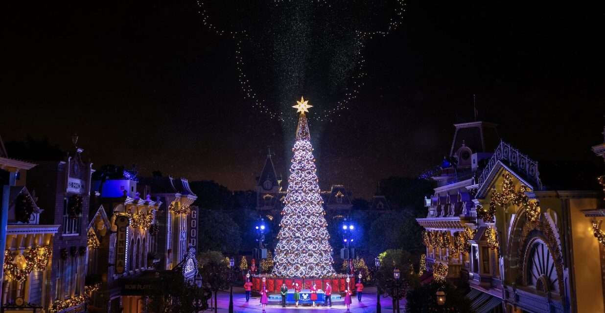 Hong Kong Disneyland’s “A Disney Christmas” Celebration Embraces Frozen Magic